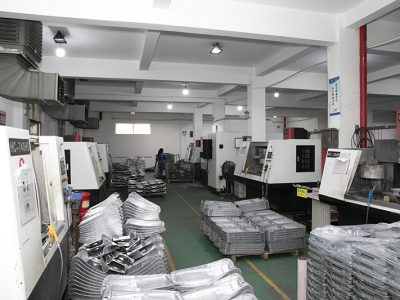 xưởng đúc khuôn